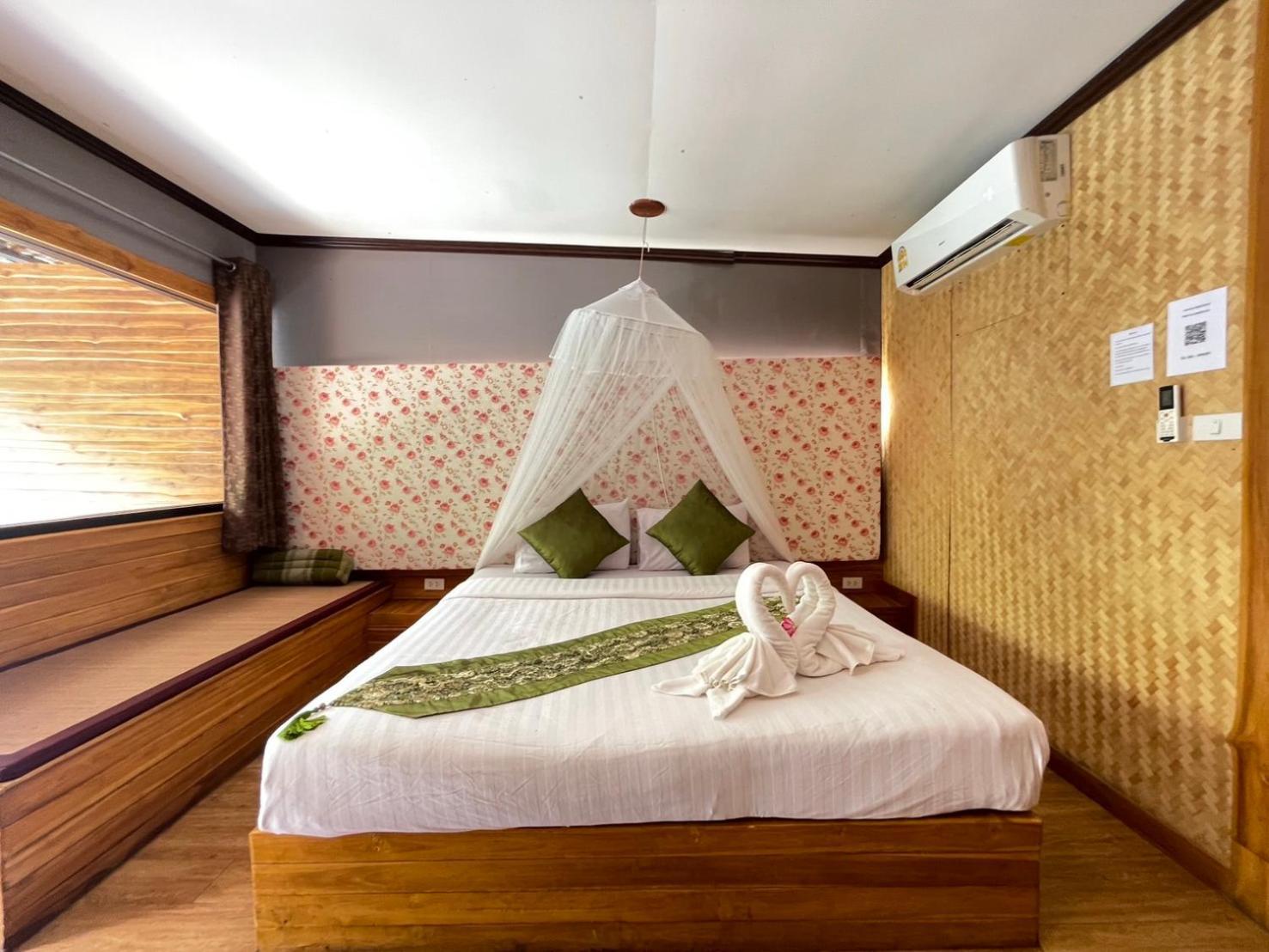 The Hub Erawan Resort Chongsadao Екстериор снимка