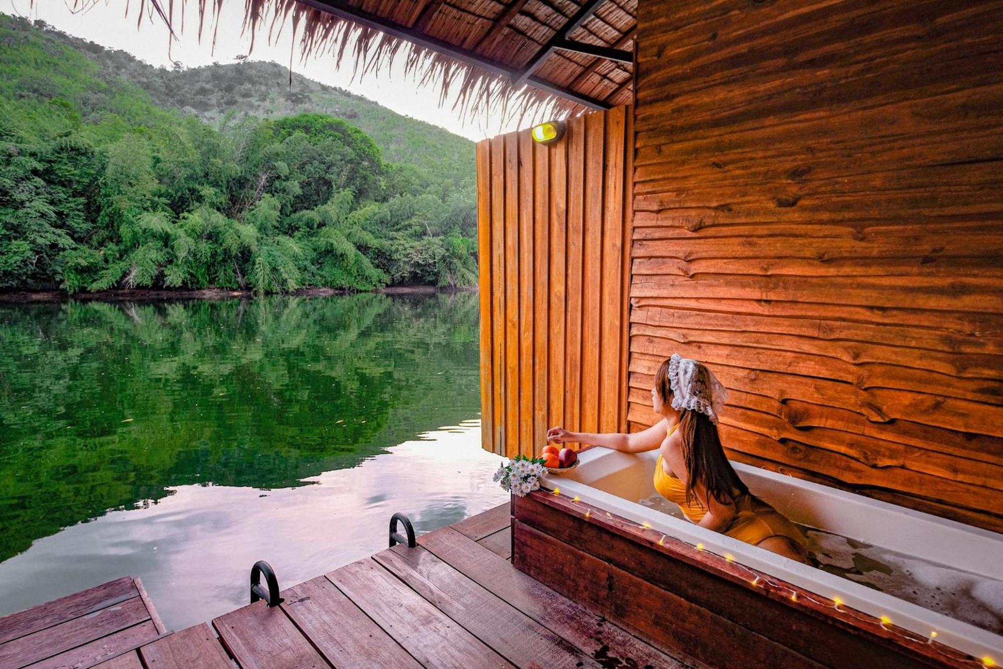 The Hub Erawan Resort Chongsadao Екстериор снимка