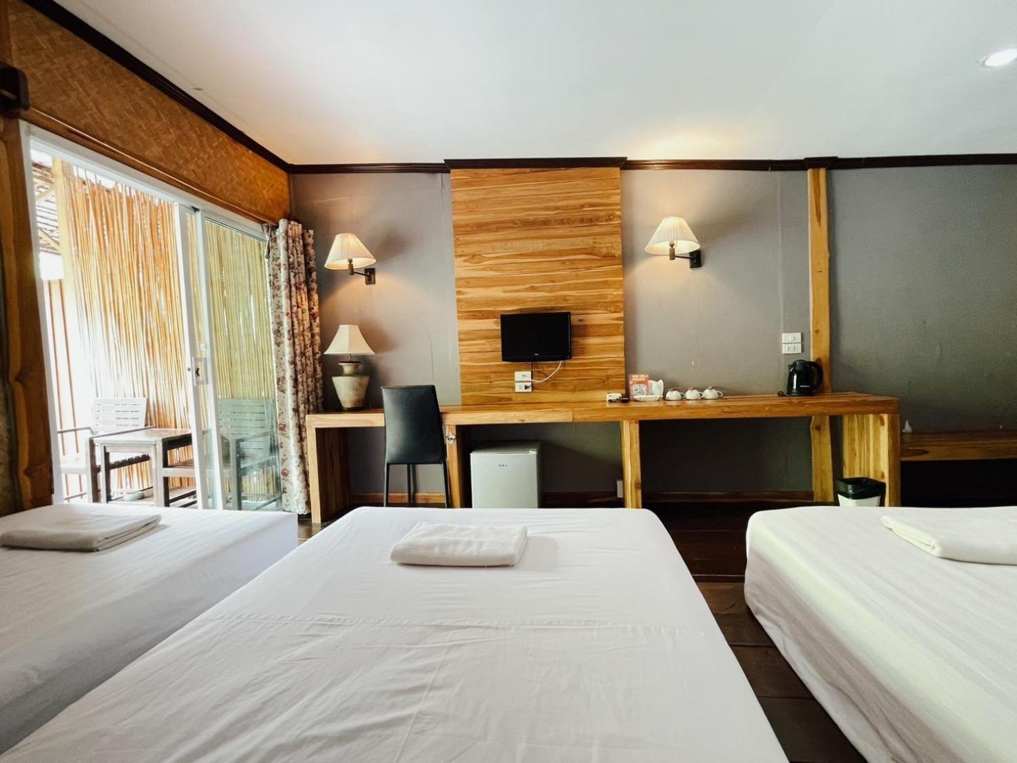 The Hub Erawan Resort Chongsadao Екстериор снимка