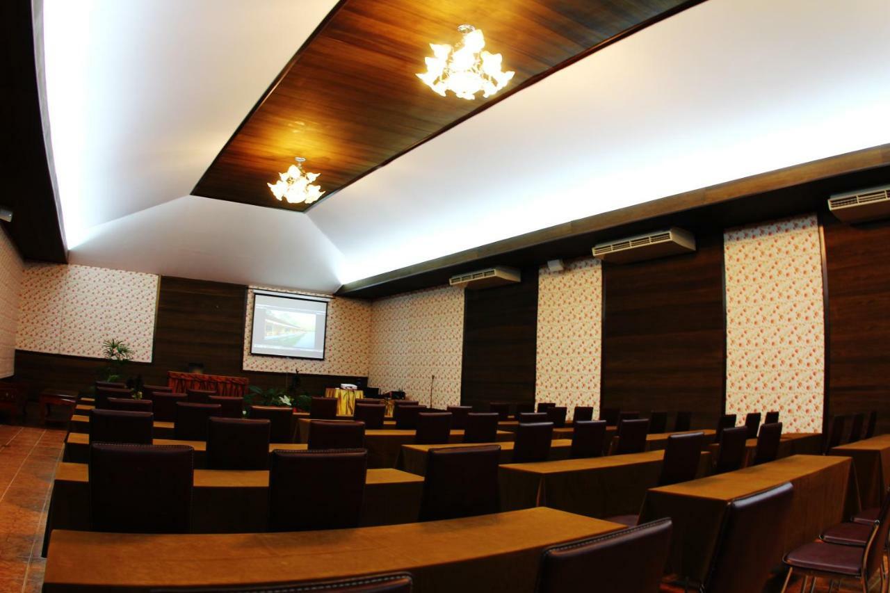 The Hub Erawan Resort Chongsadao Екстериор снимка